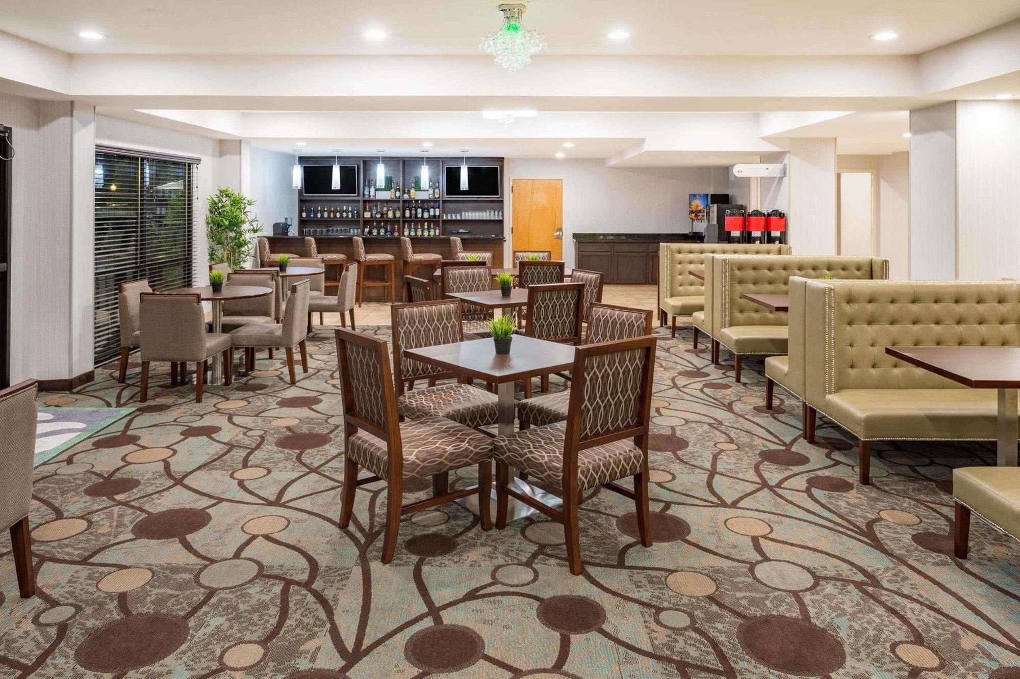 Wyndham Garden Greenville / Spartanburg Airport Exterior foto